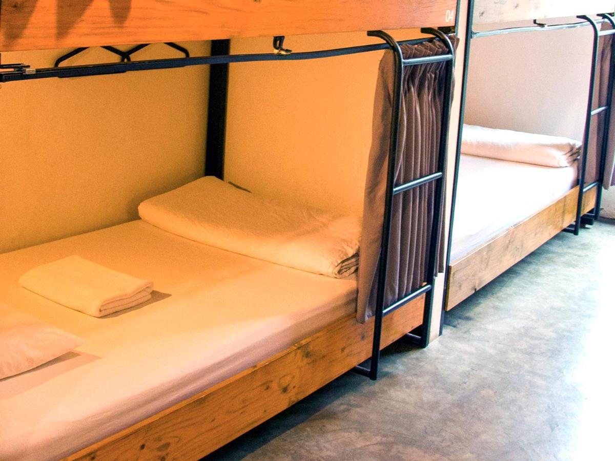 Holy Sheet Hostel Bangkok Luaran gambar