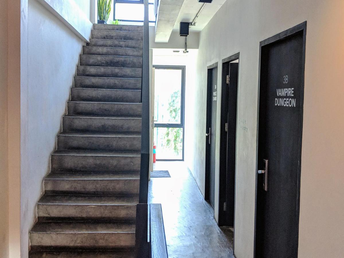 Holy Sheet Hostel Bangkok Luaran gambar