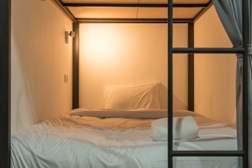 Holy Sheet Hostel Bangkok Luaran gambar