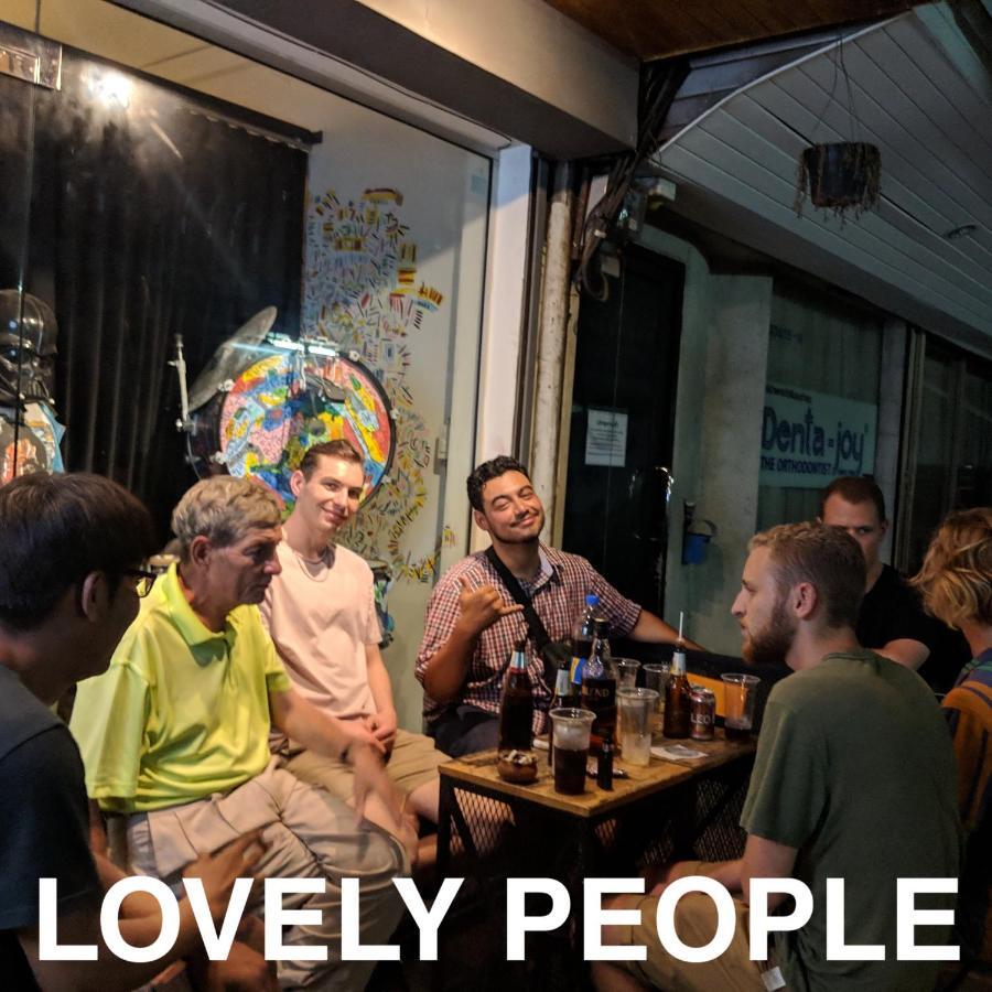 Holy Sheet Hostel Bangkok Luaran gambar